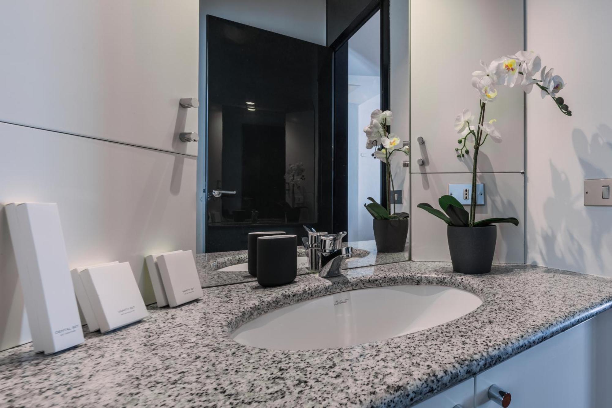 Apartamento Sweett - San Vincenzo Milán Exterior foto